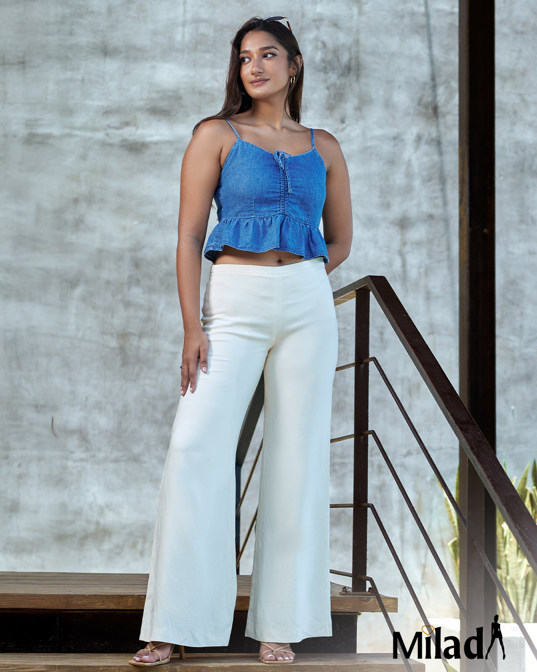 FRONT GATHERED CROP TOP