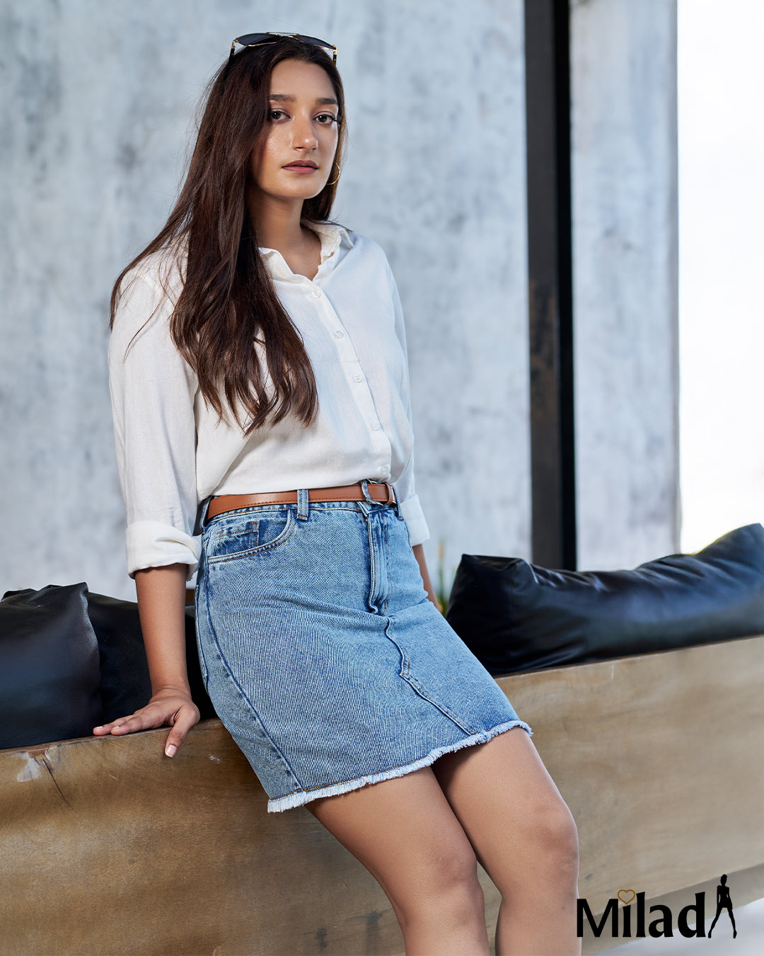 FRONT SHAPED MID WAIST MINI SKIRT