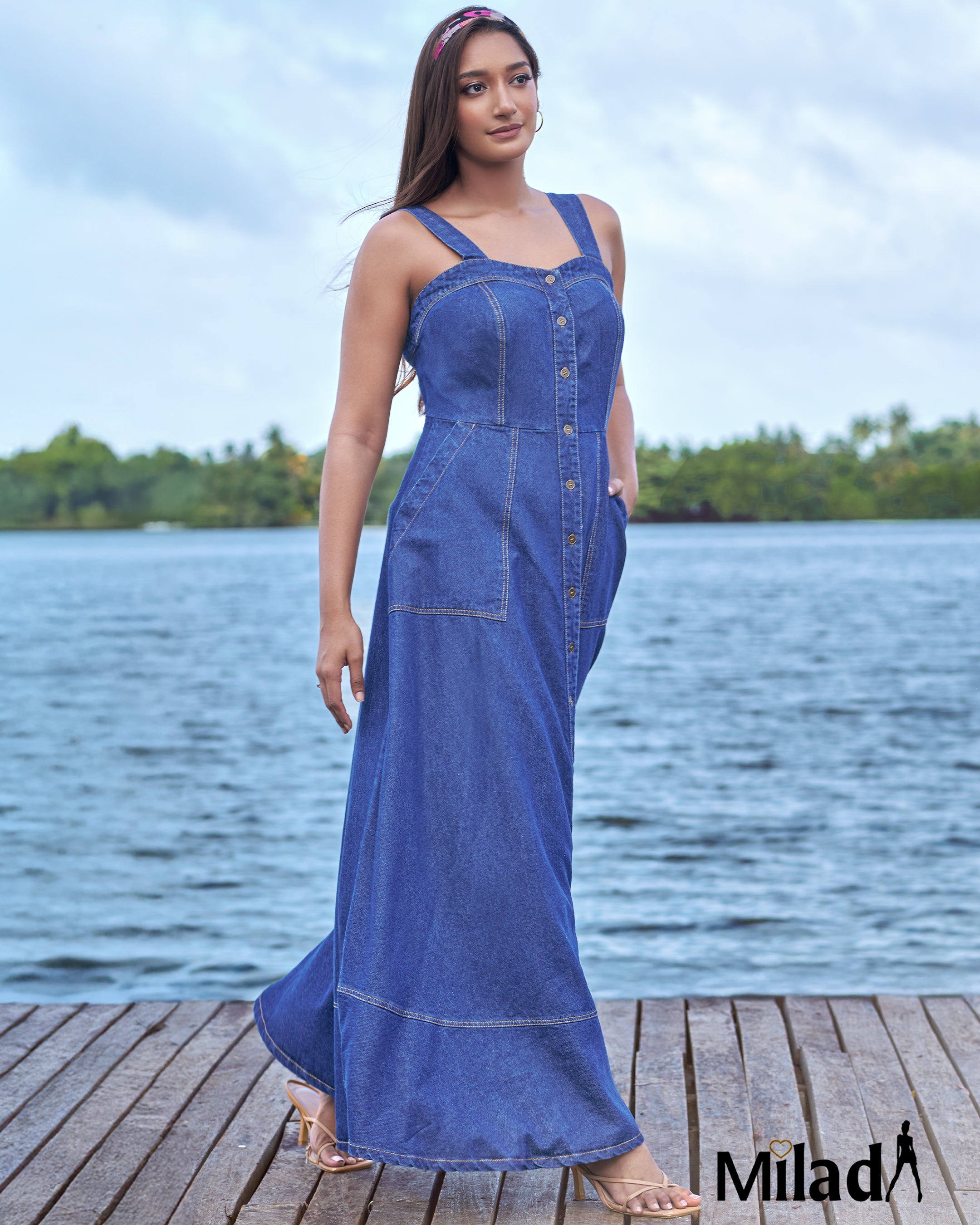 DENIM SLEEVELESS MAXI DRESS