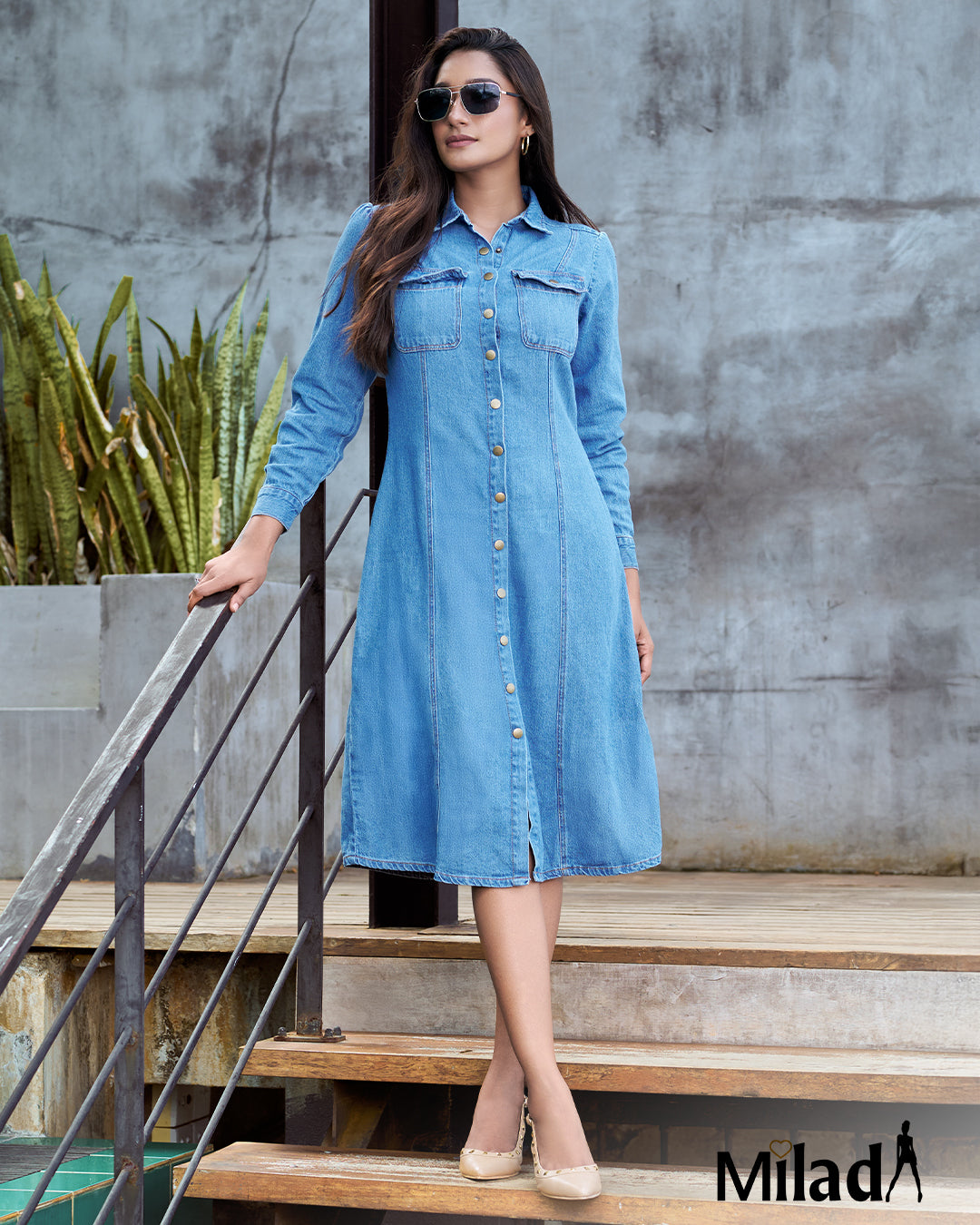 PUFF SLEEVE LONG SLEEVE MIDI DRESS